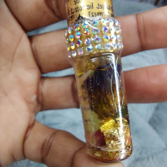 Natural Cuticle Oil Glass Roller - Picture 8 of 16